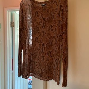 Long sleeve snake print top